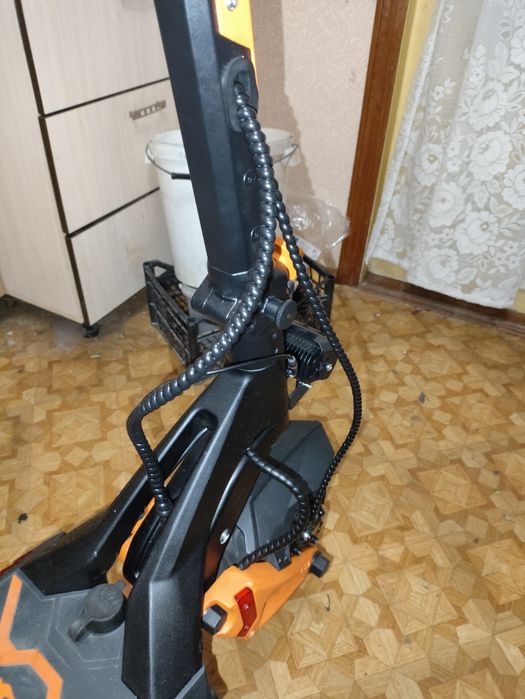 Только Киев. Продам электросамокат Kukirin G3 pro не G2. В хорошем состоянии