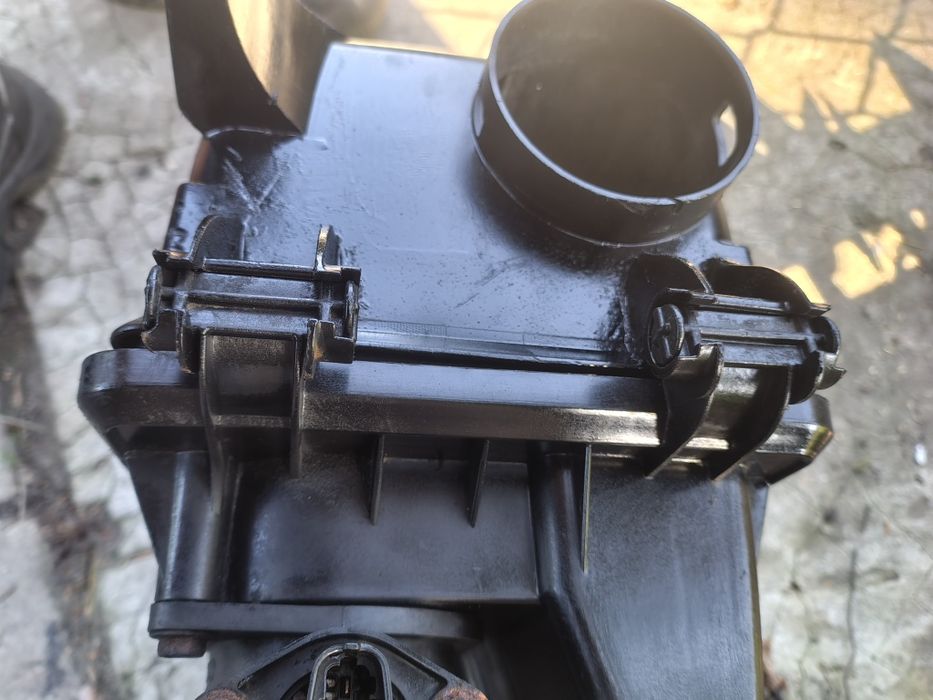 Fiat 1.9 JTD obudowa filtra powietrza