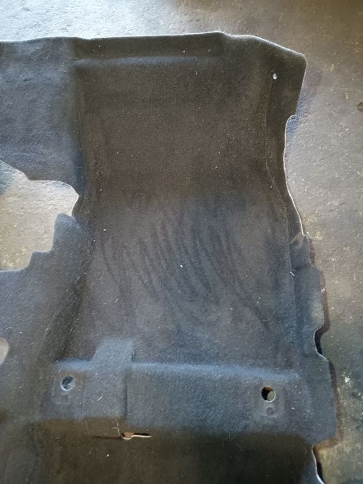 Dywan Nissan Qashqai II J11 oryginał Europa czarny