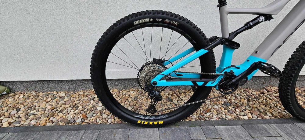 Rower elektryczny Orbea Rise H30, rozmiar L – stan idealny