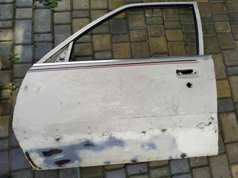 Двері opel ascona
