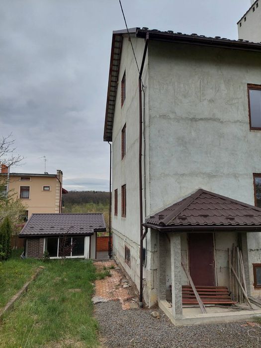 Продаж 5-кім. будинку 270 м.кв.