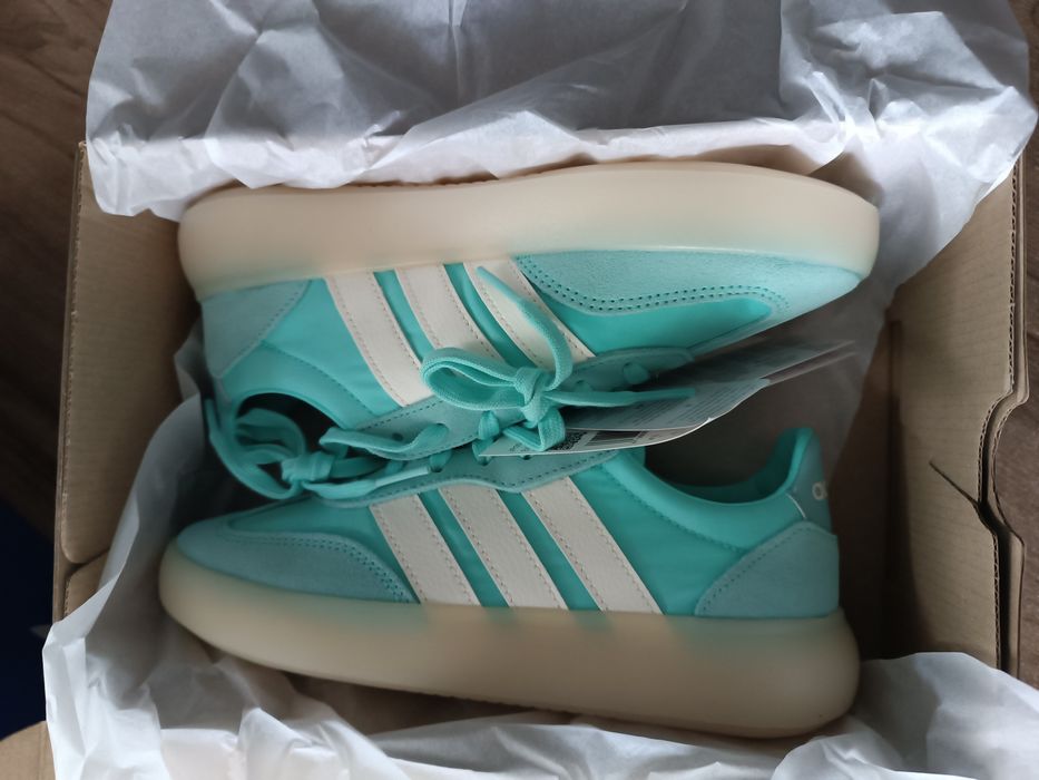 Buty damskie adidas barreda decode rozmiar 37 1/3