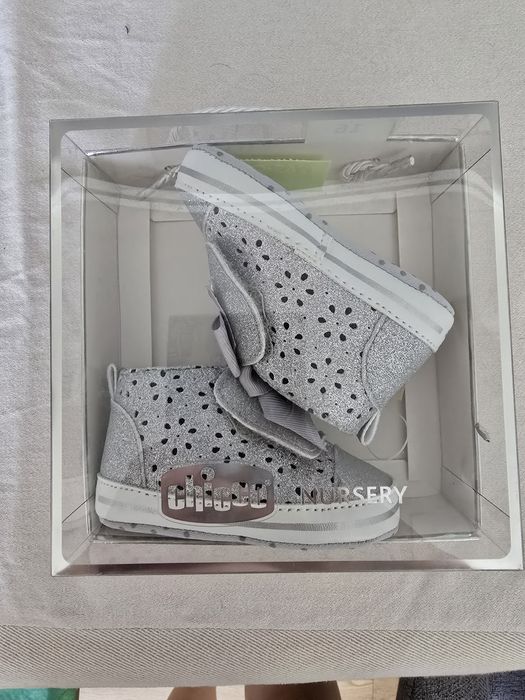 Sapatos Chicco menina - tamanho 16