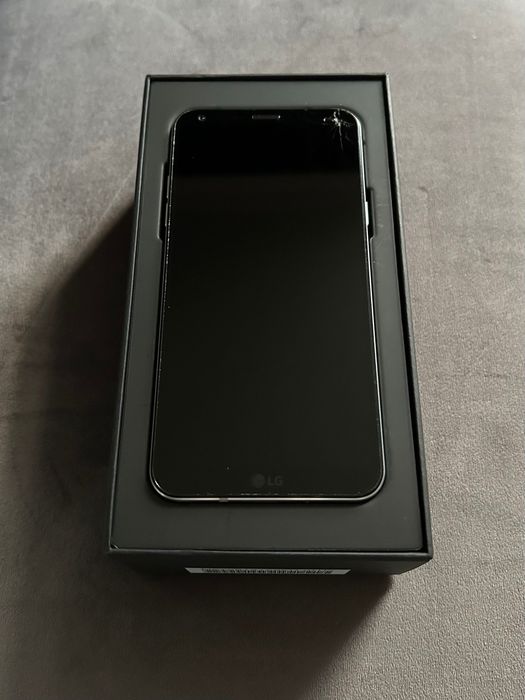 LG Q6 32GB używany, do negocjacji!