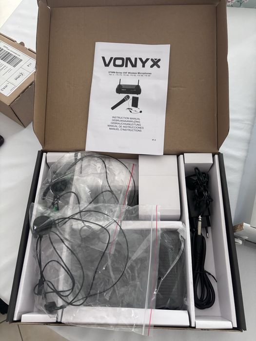 zestaw mikrofonów bezprzewodowych Vonyx STWM712