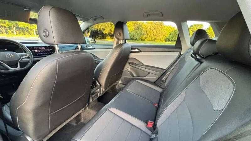 2022 Volkswagen Taos SE