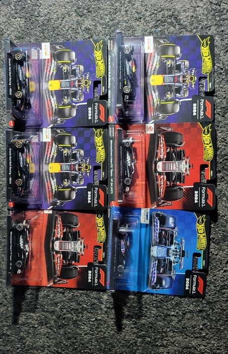 Hot Wheels Premium Nissan Skyline GT-R  машинки 1:43 Monster Trust