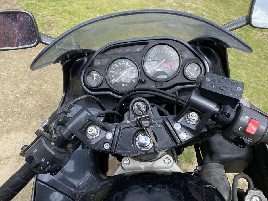 Kawasaki zzr 600