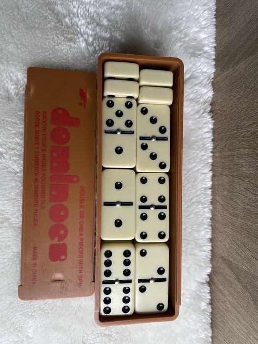 Gra domino , dominoes