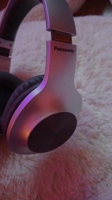 słuchawki bez przewodowe  nauszne srebrne, bluetooth