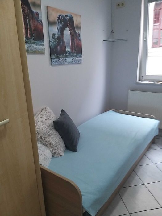 Wynajmę pokój młodej dziewczynie