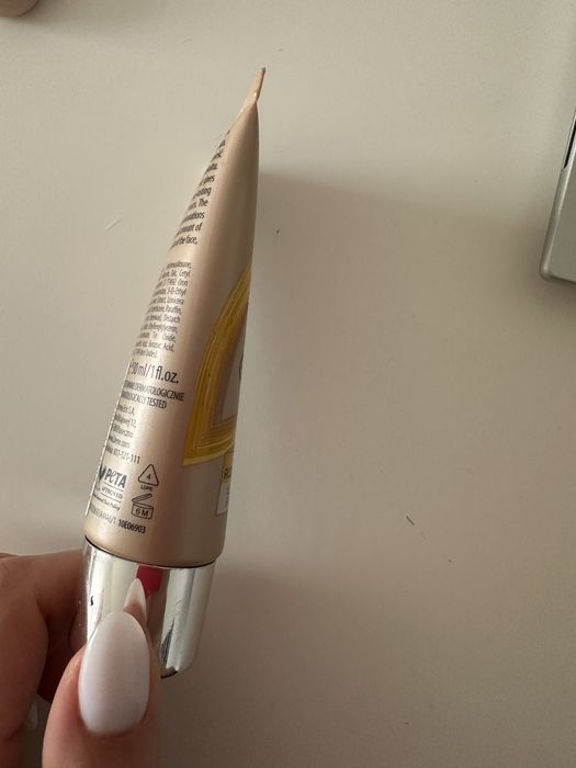 Podkład rozświetlający fluid lirene 03 beige all day glow up to 12h dermoprogram