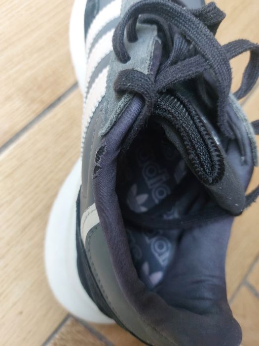 Adidas 39 .5 Snekarsy Jesień Wyprzedaż