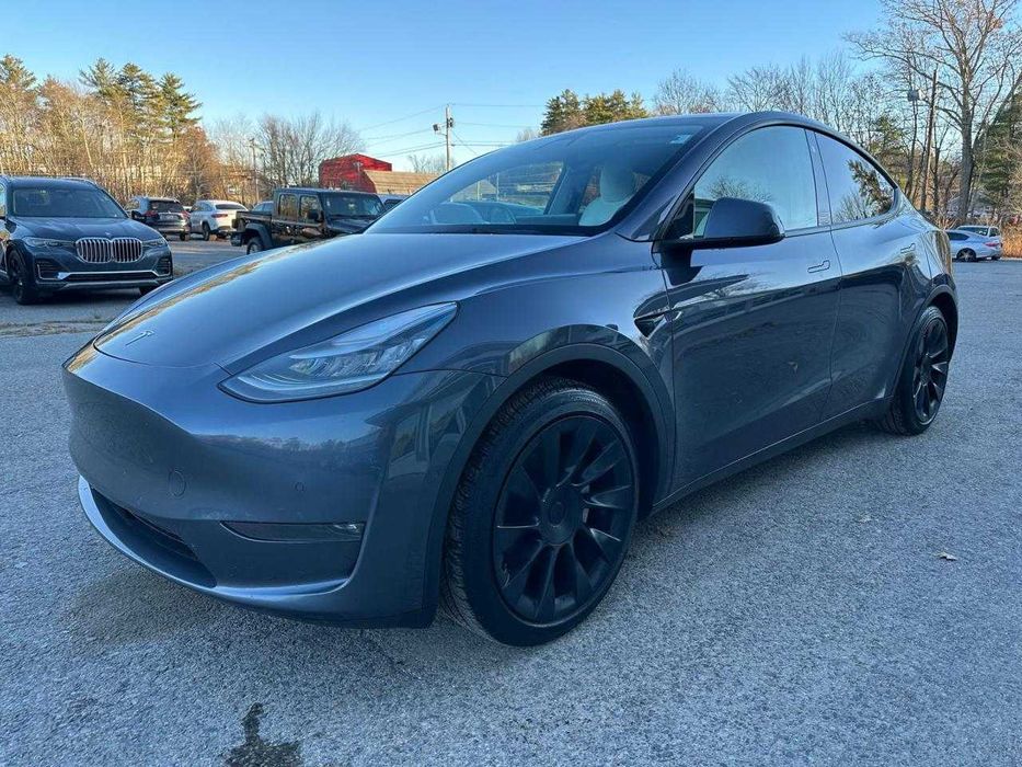 Електромобіль Tesla Model Y 2021 повний привід
