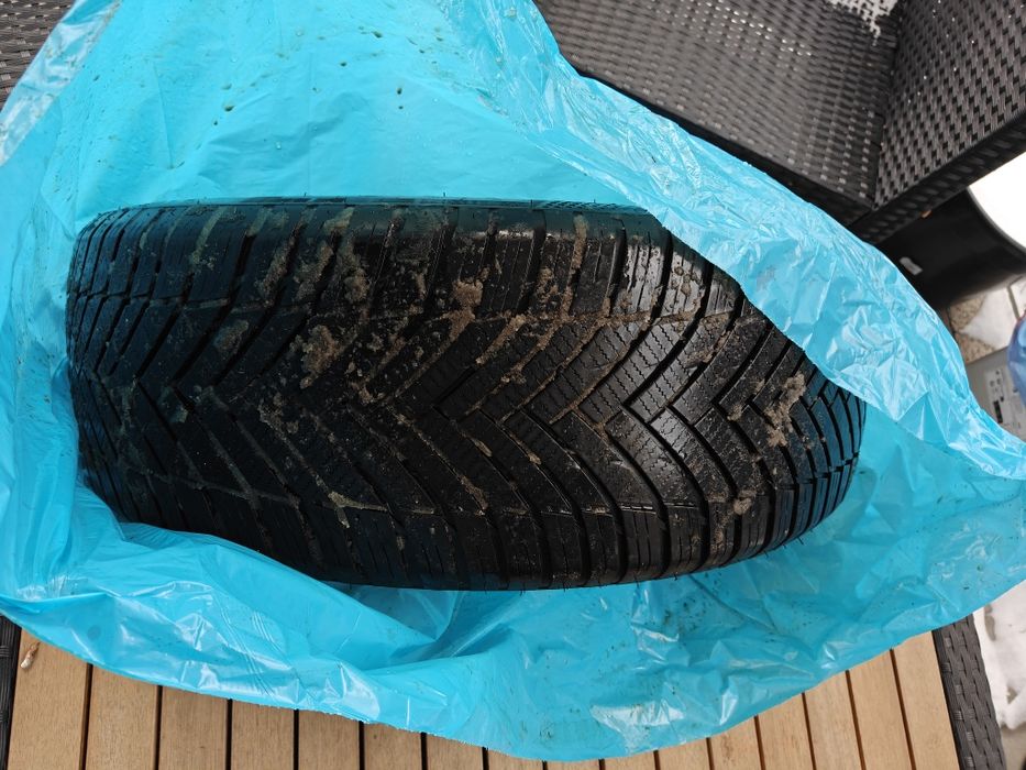 Opony zimowe 235 x 50 x 20, 2 szt.