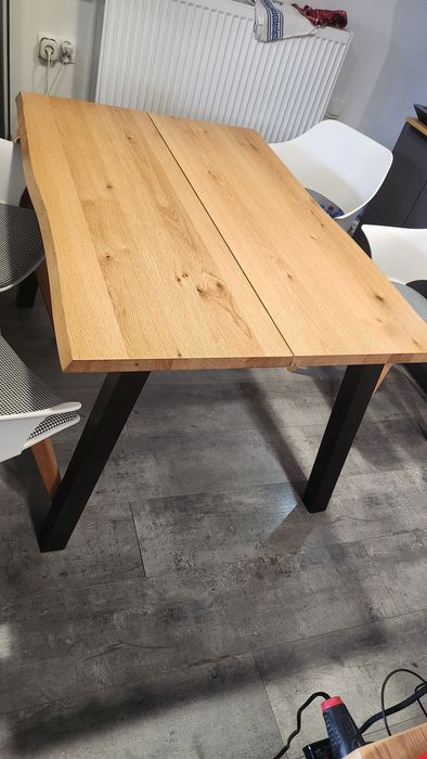 Stół do kuchni, jadalni, salonu