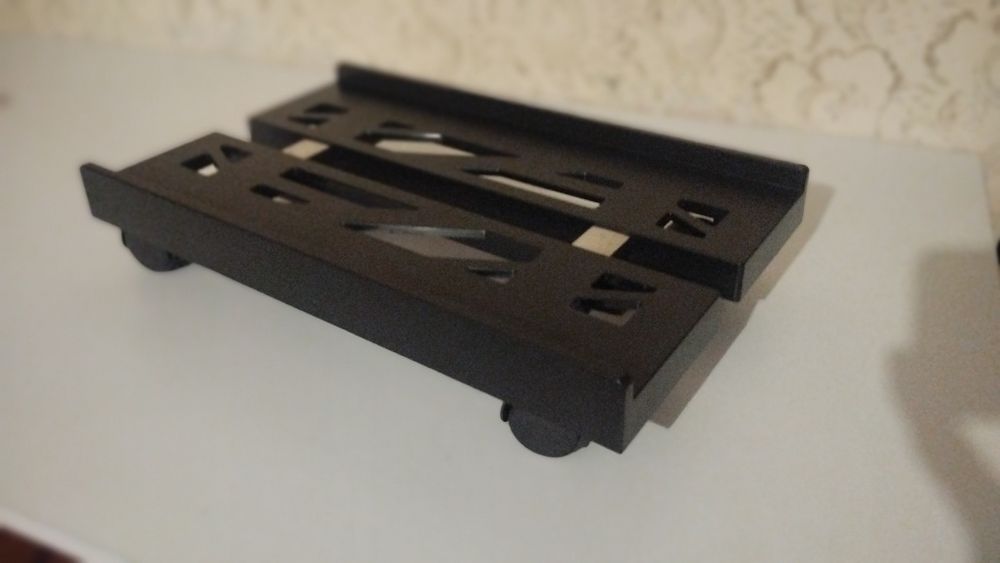 Підставка під комп'ютер