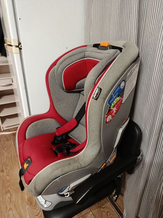 Дитяче автокрісло Chicco NextFit