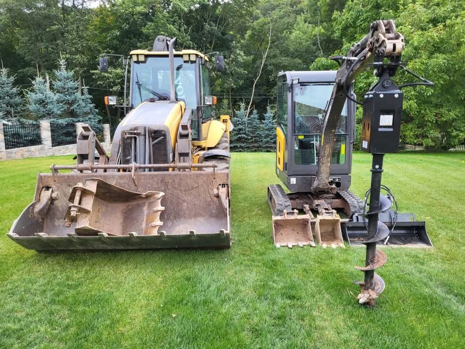 Koparko-ładowarka, mini koparka