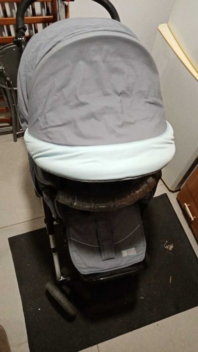 Carrinho e baby cool usado em bom estado