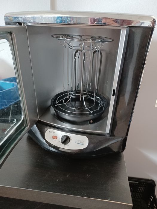 Forno vertical para espetadas