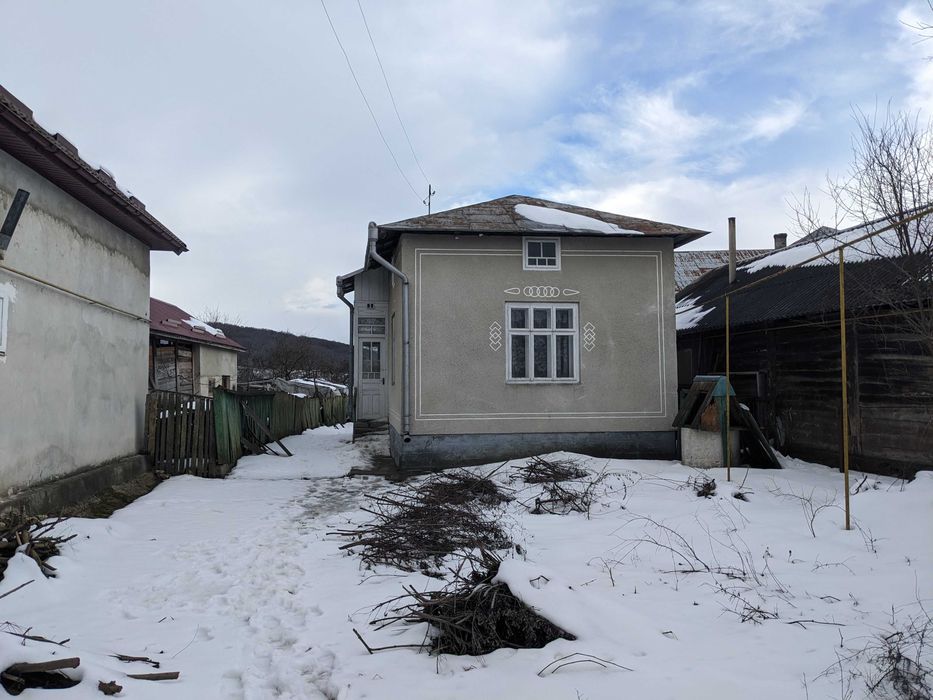 Продається відпочинковий будинок біля р. Дністер у с. Стриганці (2)