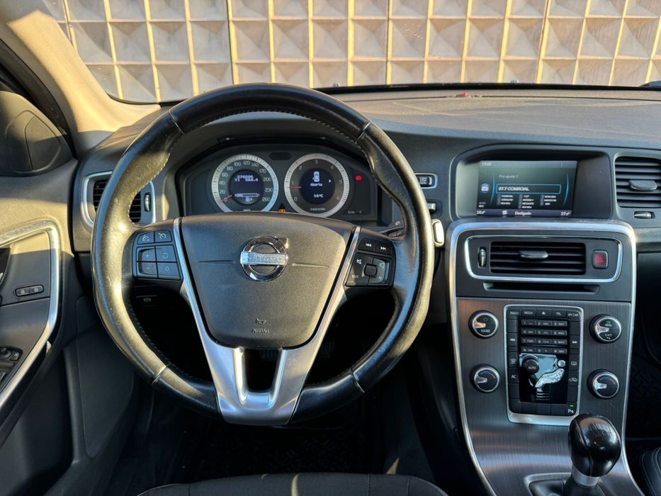 Volvo S60 2.0 Diesel de 163cv, nacional, em muito bom estado geral