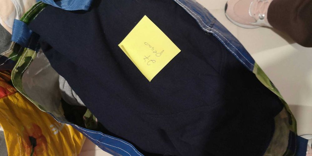 Lote roupa senhora 221 peças em segunda mão