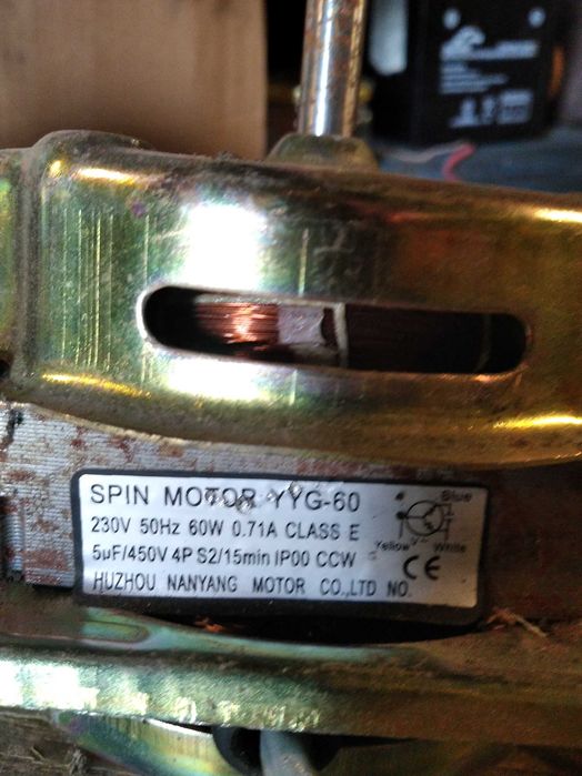 Двигун від пральної машини та центріфуги та пилосмока