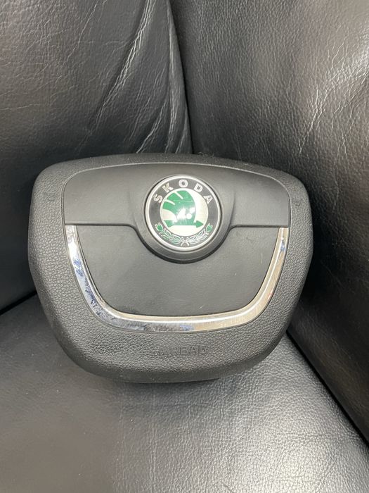 Руль Škoda Superb 2