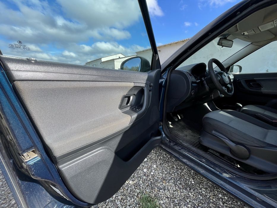 SKODA FABIA 2011 1.6 дизель 105 к.с
