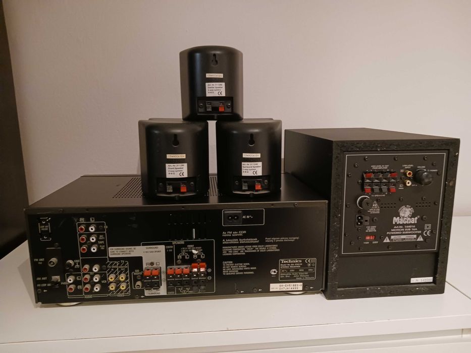 Zestaw Technics Aplituner + Subwofer magnat i 5szt głośników.