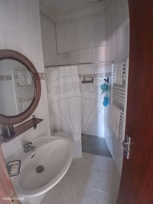 Moradia T4 para venda