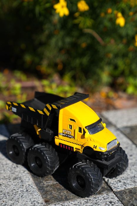 Іграшковий набір будівельної техніки