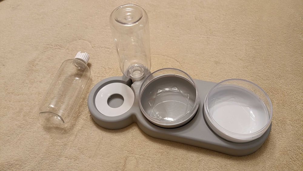 Набір для годування котів та собак