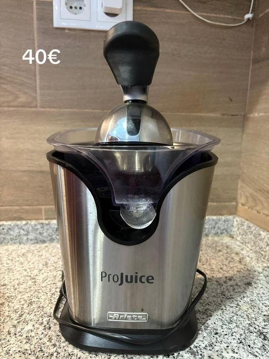 Espremedor Elétrico Ariete ProJuice Inox