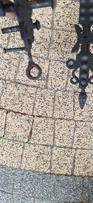 zawiasy ozdobne do drzwiczek