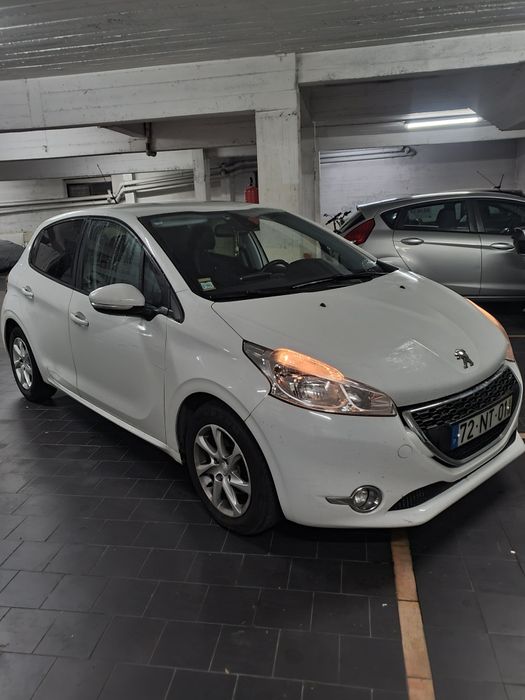 Vendo Peugeot 208 1.4 HDi 2013 Nacional