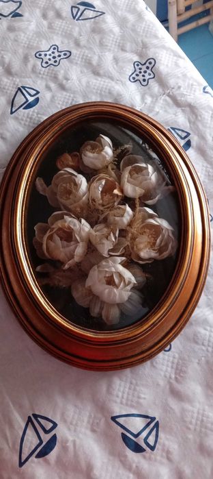 Decorative Flowers in Frame64739775392129121