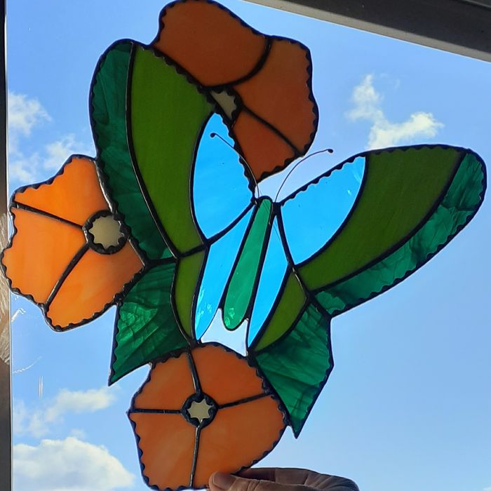 Borboleta em vitral.  31 cm