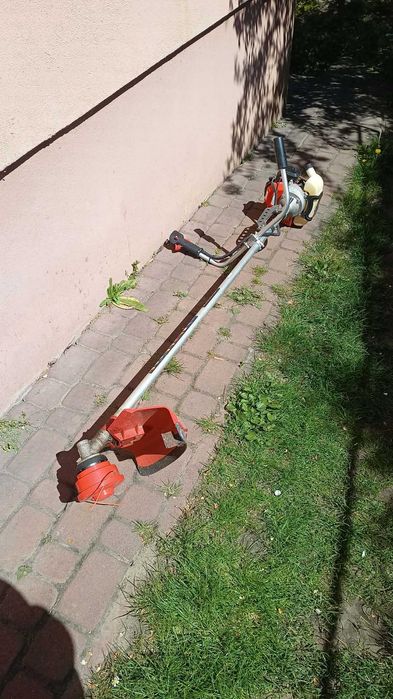 Podkaszarka spalinowa