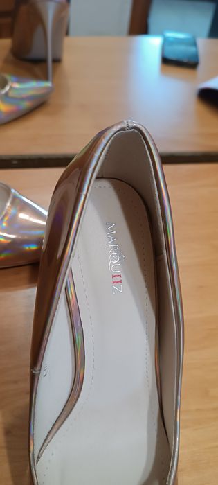 Piękne lśniące szpilki 11cm dla wkładki 25cm