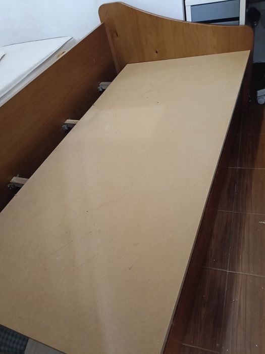 Cama de solteiro dupla