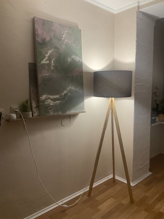 Лампа ручної роботи із натурального дерева