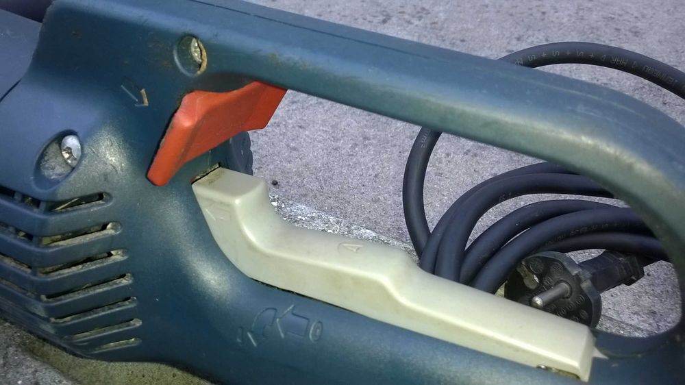 Rebarbadora BOSCH Profissional com punho rotativo 90º