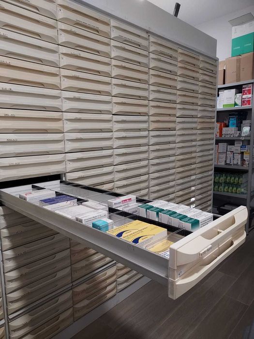 Armário de Farmácia Modular com Gavetas – Bom Estado!