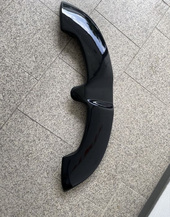 Spoiler para mini como nova . Cor preto brilhante . Envio a cobrança ou entrego em mãos , fafe Guimarães