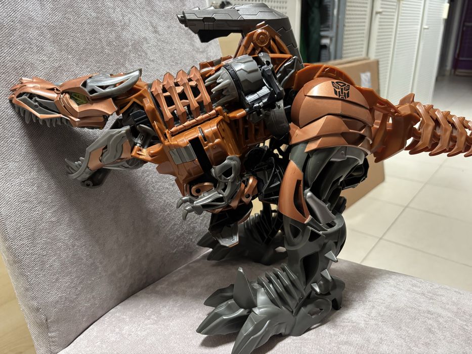 Transformers Dinobot