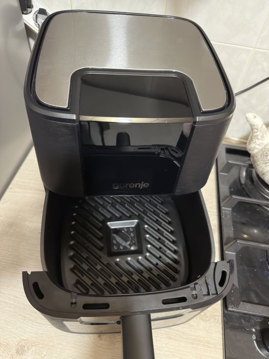 Мультипіч Gorenje з цифровим дисплеєм, стан майже новий